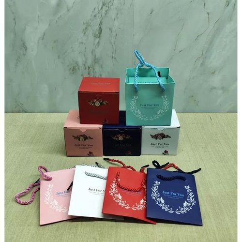 Romantik Gül Yüzük Kutusu Kare