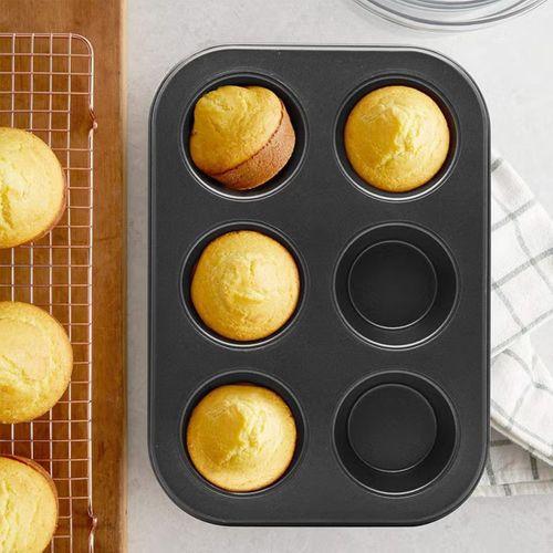 6 Gözlü Siyah Metal Muffin Kalıbı
