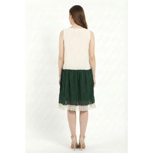 Kolsuz Papatya Yuvarlak Yaka Dantel Detaylı Yazlık Vual Kısa Elbise Krem/Yeşil Krm/Yşl