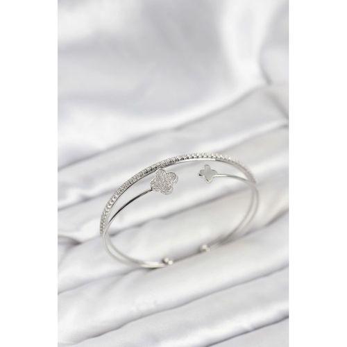 Yonca Model Pirinç Gümüş Renk Kadın Bileklik