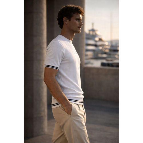Dale Kolları Şeritli Bisiklet Yaka İnce Triko Örme Regular Fit Erkek T-Shirt - Ekru
