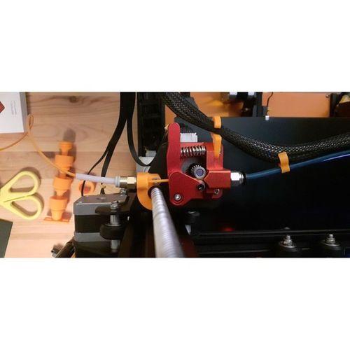 3D baskı Ender 3 Redrex çift ekstruder filament kılavuzu (Bu ürün Sadece Plastik parçadır - Almadan Önce Soru Sorabilirsiniz)