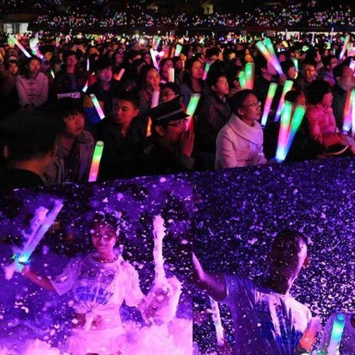 Nessiworld Led Işıklı Rengarenk Sünger Parti Çubuk Işıklı Kauçuk Sopa 46 cm
