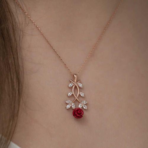 ​Lucky Life 925 Ayar Gumuss  Rose Kırmızı Gül Kolye