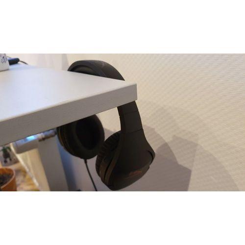 Kulaklık masası montajı - 5144472