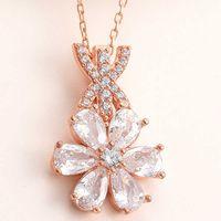 Lucky Life 925 Ayar Gumuss Rose Beyaz Sevgi Çiçeği Lucky Life Lucky Life Lucky Life Kadın Kolye