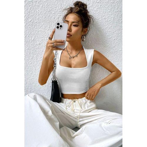 Kadın Beyaz Premium Görünümlü Kare Yaka Kalın Omuz Detaylı Crop Top Bluz