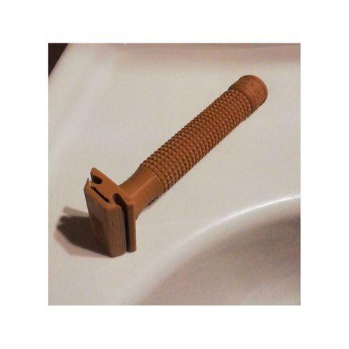 Yakışıklı Tıraş (Bu ürün Sadece Plastik parçadır - Almadan Önce Soru Sorabilirsiniz)