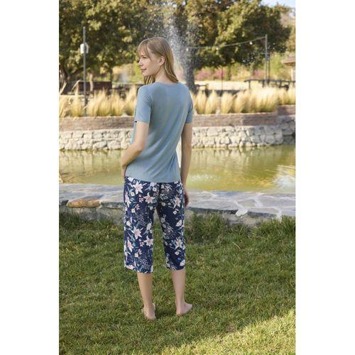 Çiçek Ve Yaprak Desenli Ve Baskılı Kapri Takımı