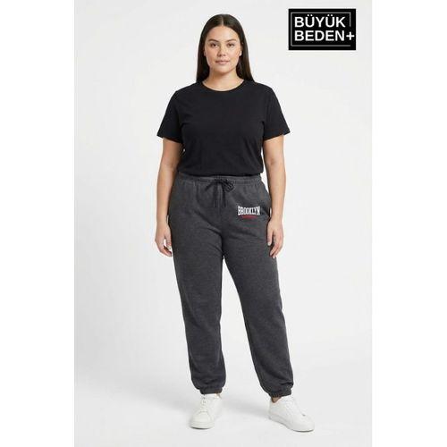 Kadın Büyük Beden BROOKLYN 1970 Baskılı Paça Lastikli Jogger İnce Eşofman Altı SPR26BEAK951-3