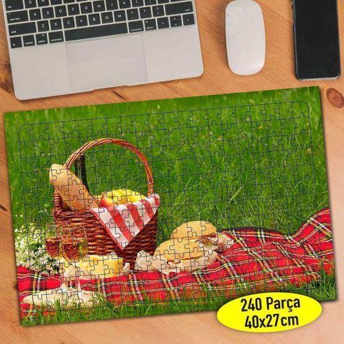 Yeşil Çimenler Üstünde Piknik Sepeti 240 Parça Puzzle Yapboz-066
