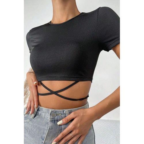 Kadın Siyah Modern Fit Yarım Kol Çapraz Bağlamalı Crop Top Bluz