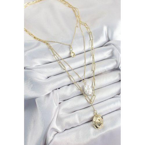 Pirinç Çoklu Zincirli İncili Deniz Kabuğu Model Gold Renk Kadın Kolye