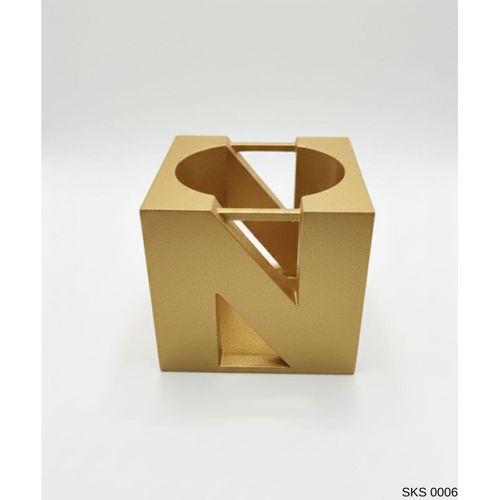 Gold Centikli Harf Seklinde Mini Dekoratif Saksi Ismine Ozel Bas Harf Tasarim Masa Ustu Ofis Dekoru 7 Cm
