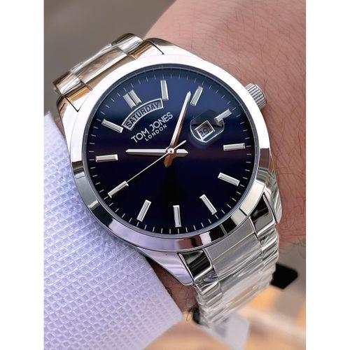 Tom Jones Bileklik Hediyeli Çelik Kordon 3 Atm Suya Dayanıklı 2 Yıl Garantili Erkek Kol Saati 10072.3