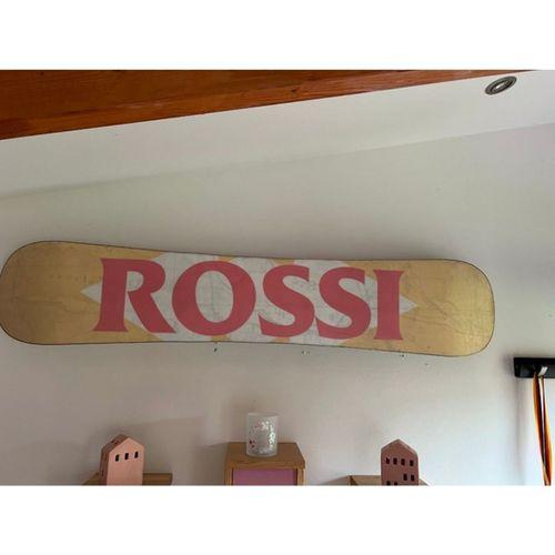 Snowboard Duvar Montajı (Bu ürün Sadece Plastik parçadır - Almadan Önce Soru Sorabilirsiniz)