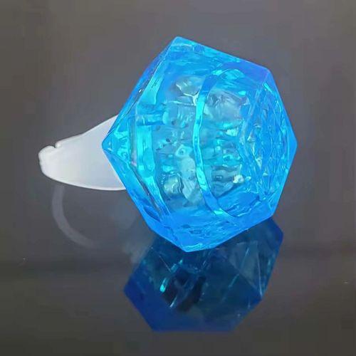 Kristal Tasarımlı Led Işıklı Mavi Yüzük