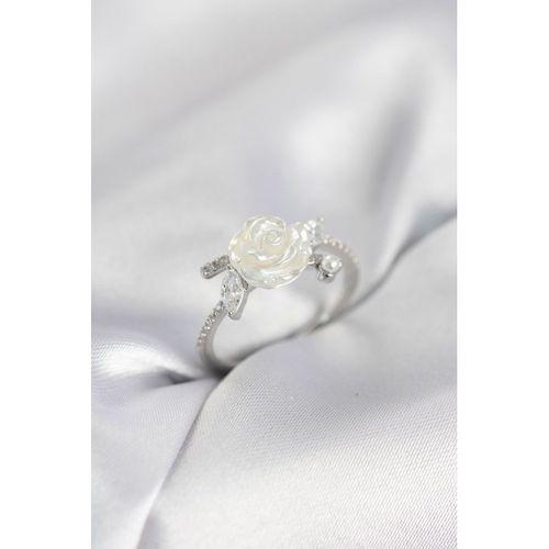 Gümüş Renk Gül Model Zirkon Taşlı Kadın Yüzük