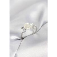 Gümüş Renk Gül Model Zirkon Taşlı Kadın Yüzük