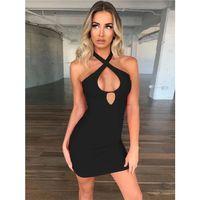 Bayan Boyundan Bağlamalı Siyah Elbise