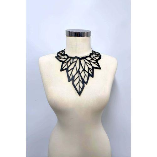 Lazer Kesim Yaprak Desenli Deri Choker, Deri Kolye