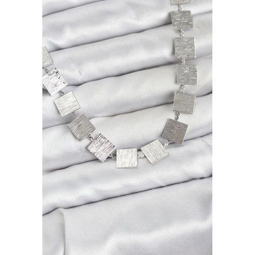 Kare Plaka Model Gümüş Renk Kadın Kolye