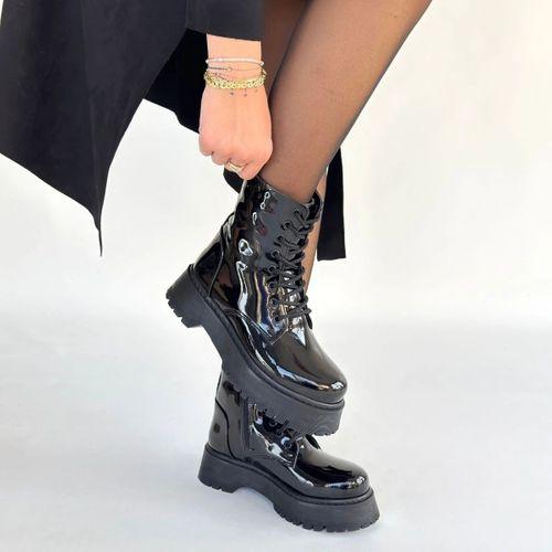 Jonni Siyah Rugan Bağcıklı Bot