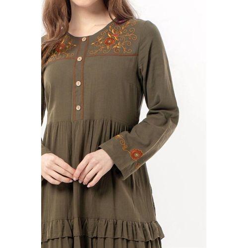 Uzun Kol Zeynep Bisiklet Yaka Nakışlı Uzun Vual Elbise Haki Hk