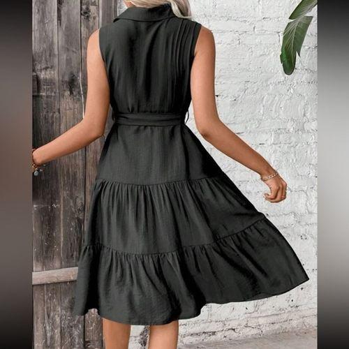 Kadın Kısa Kollu Gömlek Yaka Düğmeli Beli Kuşaklı Katlı Dokuma Midi Elbise