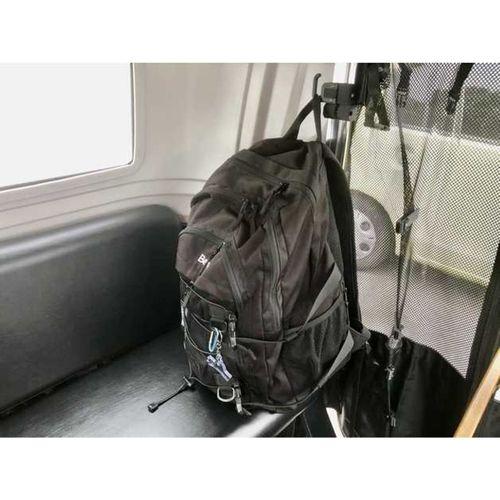 - Arka Koltuk Yanında Kargo Kancaları APtrikes125 İçin (Bu ürün Sadece Plastik parçadır - Almadan Önce Soru Sorabilirsiniz)