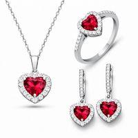 Gümüş Kırmızı Taşlı Kalpli Kadın Set