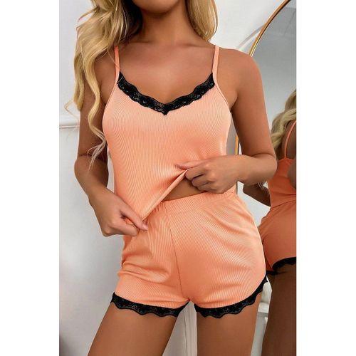 Kadın Mercan Pembe Alt Ve Üst Dantel Detaylı Şortlu Gecelik Takımı