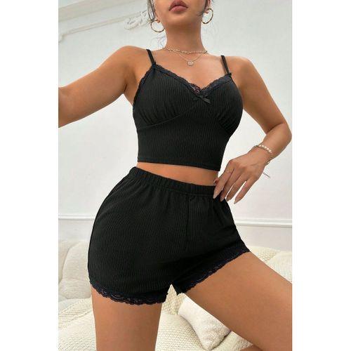 Kadın Siyah Alt Ve Üst Dantel Detaylı Fiyonklu Şortlu Gecelik Takımı