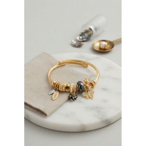 Siyah Kalpli ve Kelebek Model Charmlı Bileklik