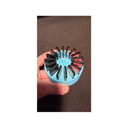 Switch Kartuşu Tutucu Remix (Bu ürün Sadece Plastik parçadır - Almadan Önce Soru Sorabilirsiniz)