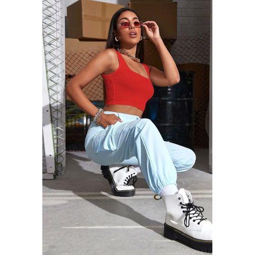 Kadın Kırmızı Kalın Askılı Crop Top Büstiyer Esnek Kumaş Şık Basic Kadın Üst Giyim