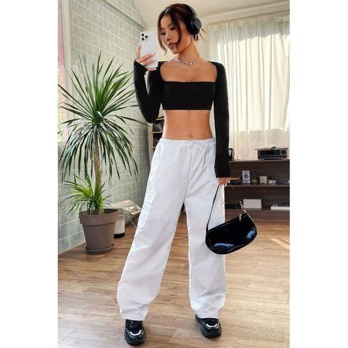 Kadın Siyah Modern Fit Uzun Kol Göğüs Ve Sırt Dekolteli Crop Top Bluz