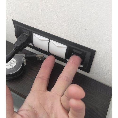 Duvardaki Modüler USB Soketi   Duvardaki Modüler USB çıkışı – 5139570
