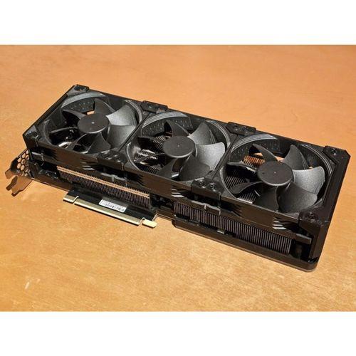 Palit GeForce RTX 3080 GamingPro Noctua Edition Fan Mod V3 (Bu ürün Sadece Plastik parçadır - Almadan Önce Soru Sorabilirsiniz)