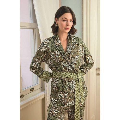 Çiçek Yaprak Ve Etnik Desenli Pijama Takımı