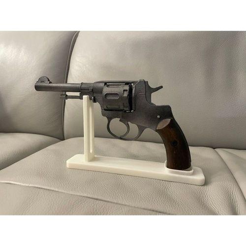 Russian M1895 Nagant Revolver Standı (Bu ürün Sadece Plastik parçadır - Almadan Önce Soru Sorabilirsiniz)