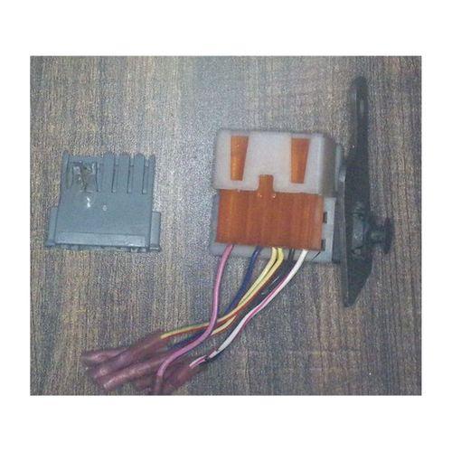 - Dodge Kamyon Fren Işığı Anahtarı Bağlantı Parçası 94 98 (Bu ürün Sadece Plastik parçadır - Almadan Önce Soru Sorabilirsiniz)