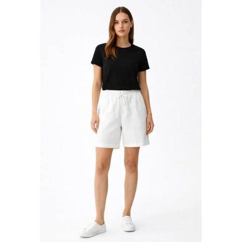 Keten Kumaş Cepli Rahat Kesim Bel Lastikli Şort - Beyaz