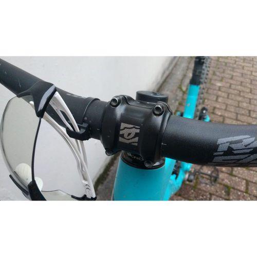 MTB Gözlük Tutucu – D35 mm – 5136972