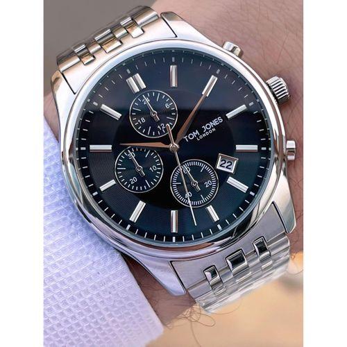 Tom Jones Bileklik Hediyeli Çelik Kordon 3 Atm Suya Dayanıklı 2 Yıl Garantili Erkek Kol Saati 10080.2