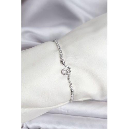 Yılan Model Zirkon Taşlı Gümüş Renk Pirinç Su Yolu Kadın Bileklik