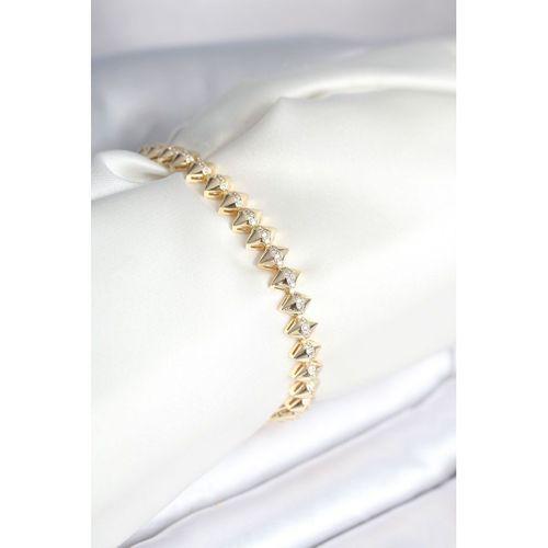 Pirinç Gold Renk Zirkon Taşlı Baklava Model Kadın Bileklik