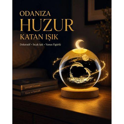 Yunus Temalı Kristal Küre Usb Işıklı Ahşap Altlıklı Gece Lambası
