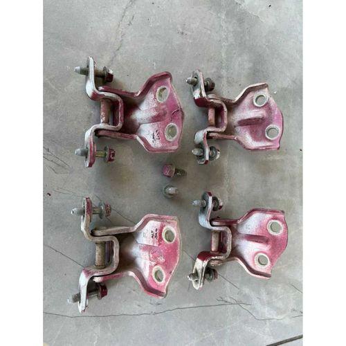 Menteşe Kapi Accent 95-99 Ön Alt Sol