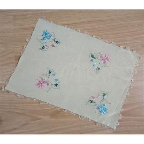 El İşi Kenarı Oyalı Saten Mendil 21X30Cm